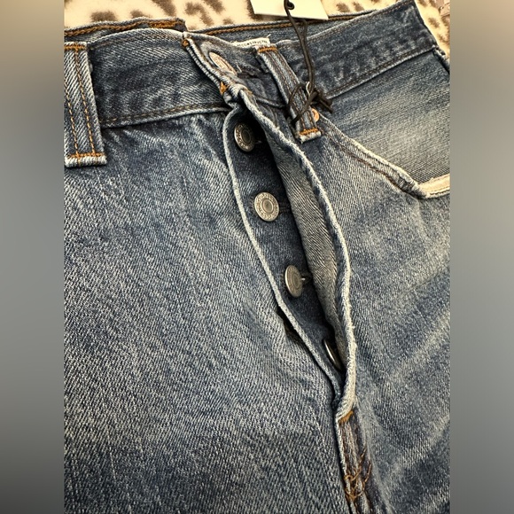 Levi’s RE/DONE High Waisted Button Fly Jean Shorts in Blue Wash Size 27 - Picture 8 of 17